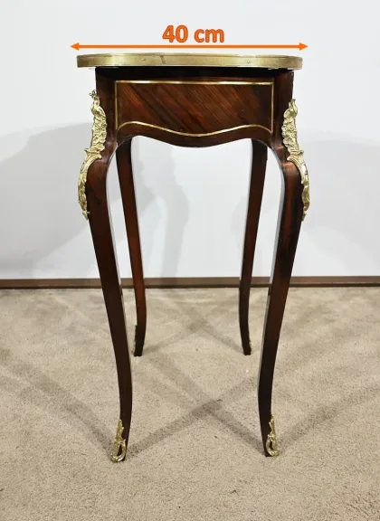 Beistelltisch im Louis XV-Stil