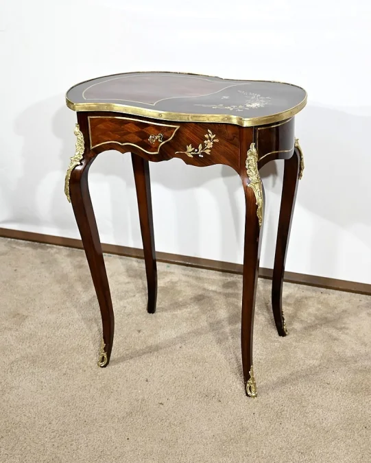 LOUIS XV STYLE OCCASIONAL TABLE