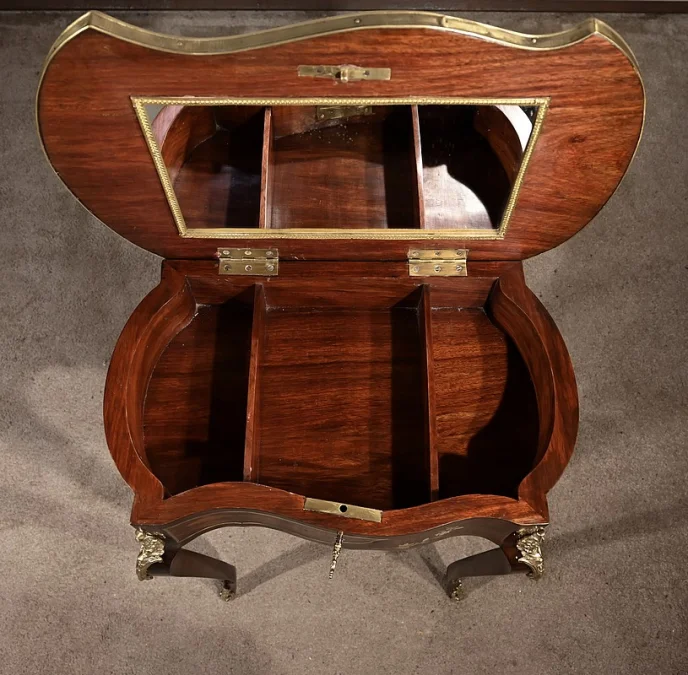 LOUIS XV STYLE OCCASIONAL TABLE