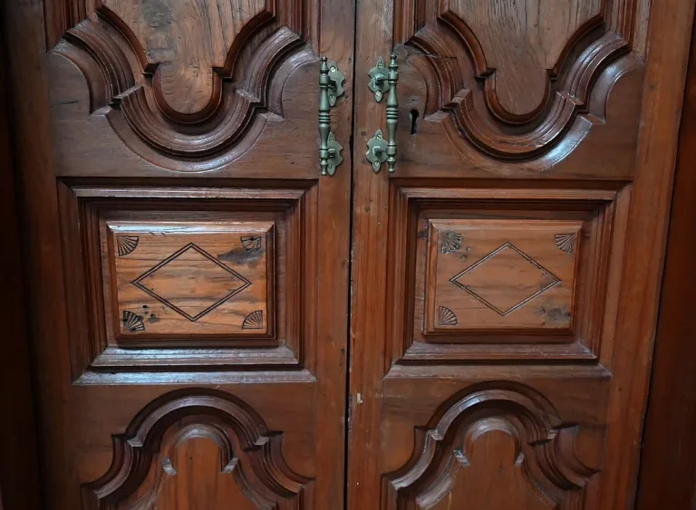 Rares Portes Indiennes en Teck, goût Louis XIV, Pondichéry - XIXe