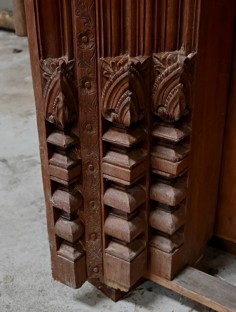 Rares Portes Indiennes en Teck, goût Louis XIV, Pondichéry - XIXe