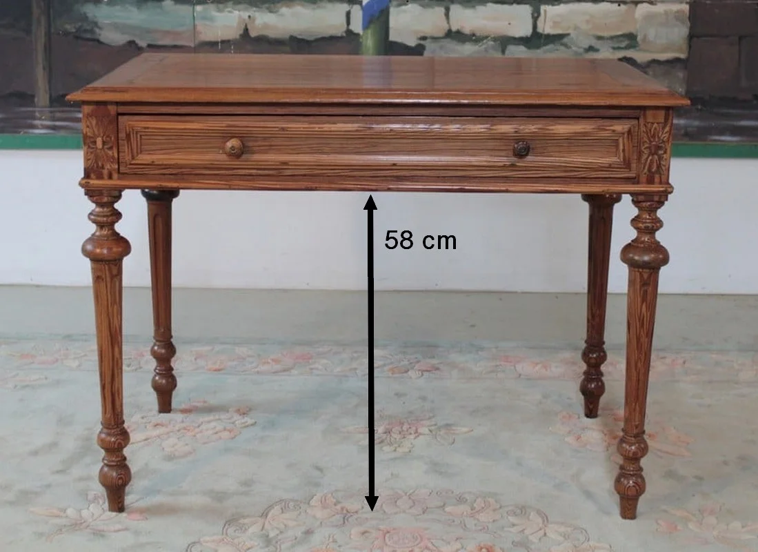 Table à Écrire en Pitchpin - XXe