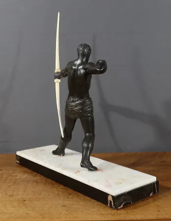 SZINKENSTATUE