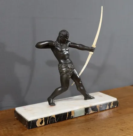 SZINKENSTATUE