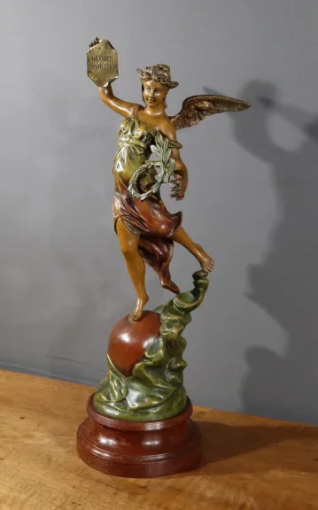 SZINKENSTATUE