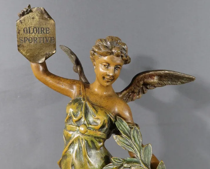 SZINKENSTATUE