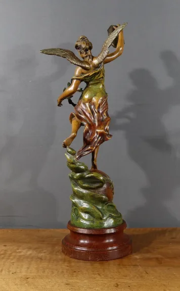 SZINKENSTATUE