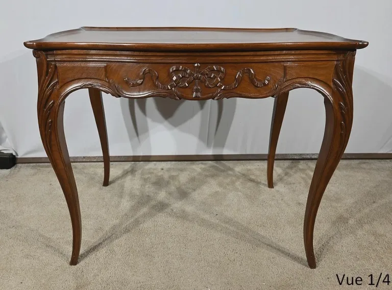 MESA DE CABARET ESTILO LUIS XV