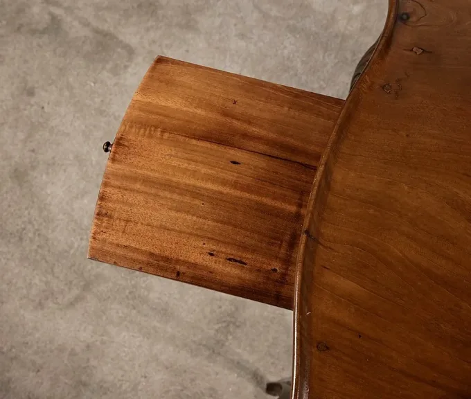 MESA DE CABARET ESTILO LUIS XV