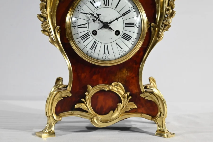 MANTLE GARNITURE