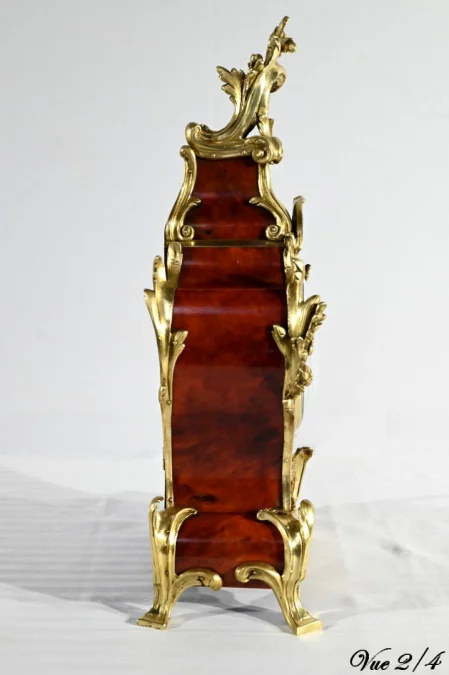 MANTLE GARNITURE