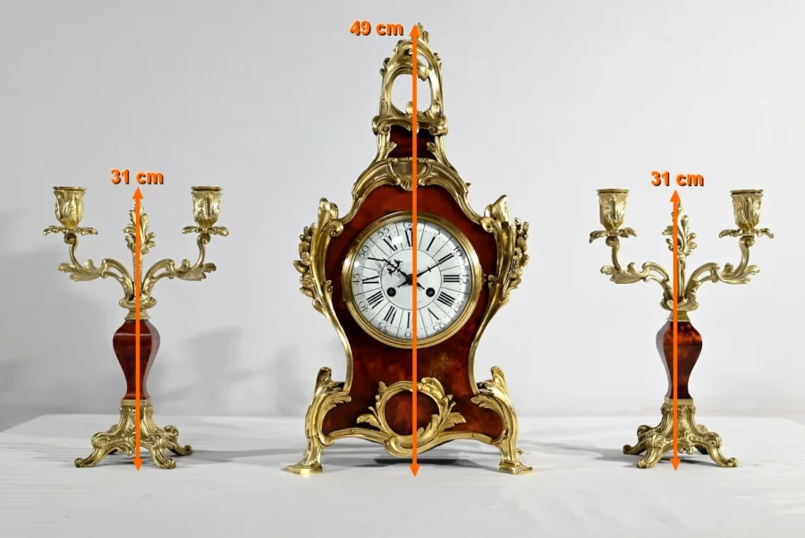 MANTLE GARNITURE