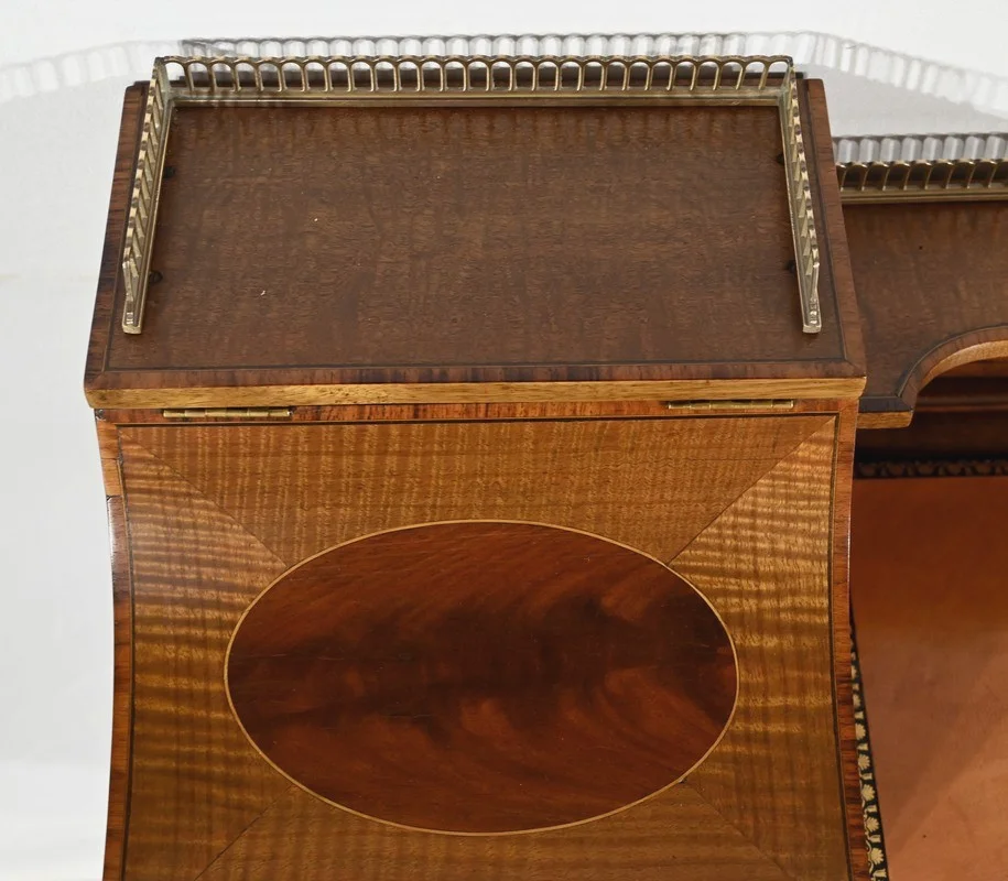 BUREAU IN FRANSE DIRECTOIRESTIJL