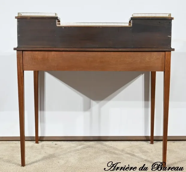 SCHREIBTISCH IM FRANZÖSISCHEN DIRECTOIRE-STIL