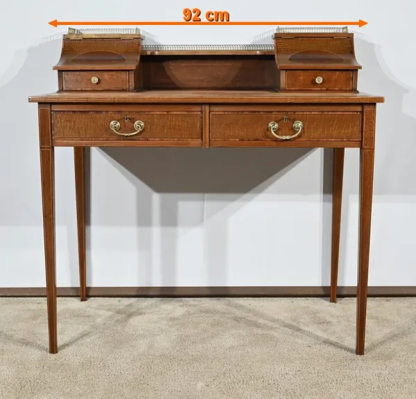 SCHREIBTISCH IM FRANZÖSISCHEN DIRECTOIRE-STIL