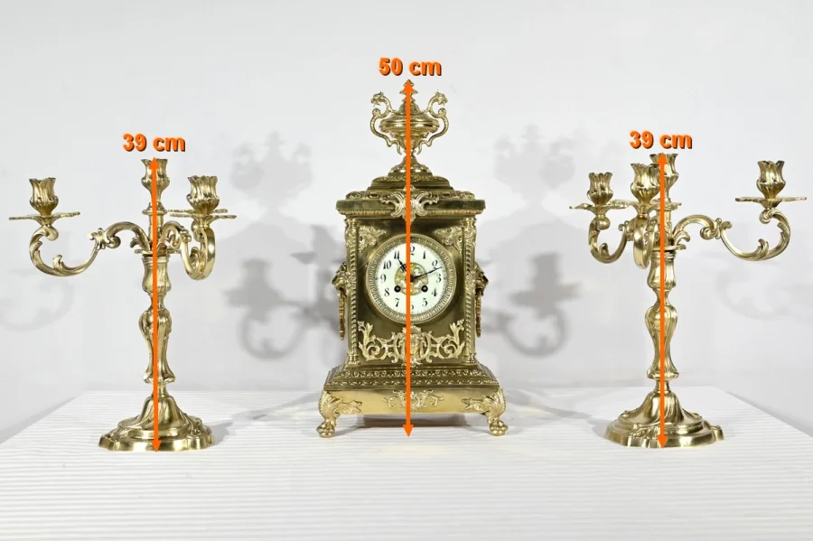 MANTLE GARNITURE
