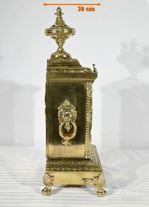 MANTLE GARNITURE