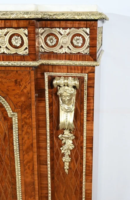Meuble d'Entre-deux en Bois Précieux, époque Napoléon III - Milieu XIXe