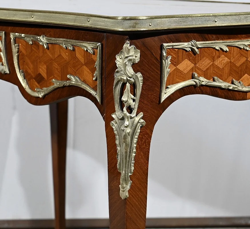 MESA DE ESCRITORIO ESTILO LUIS XV