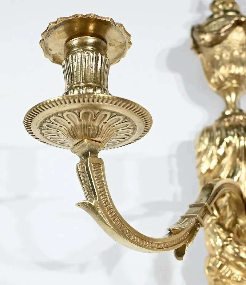 Paire d'Appliques en Bronze Doré, style Louis XVI - Milieu XIXe