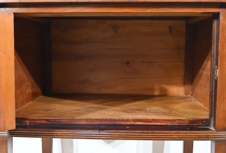 SCHRANK AUS DER ART DECO-ZEIT
