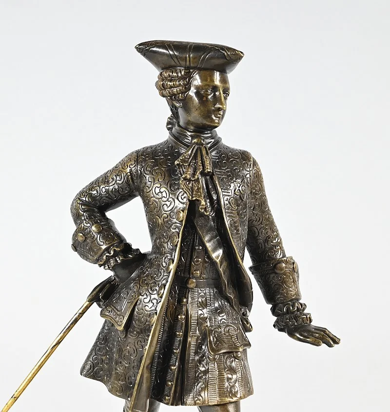 FIGURA DE BRONCE