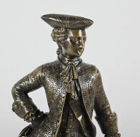 BRONZEFIGUR