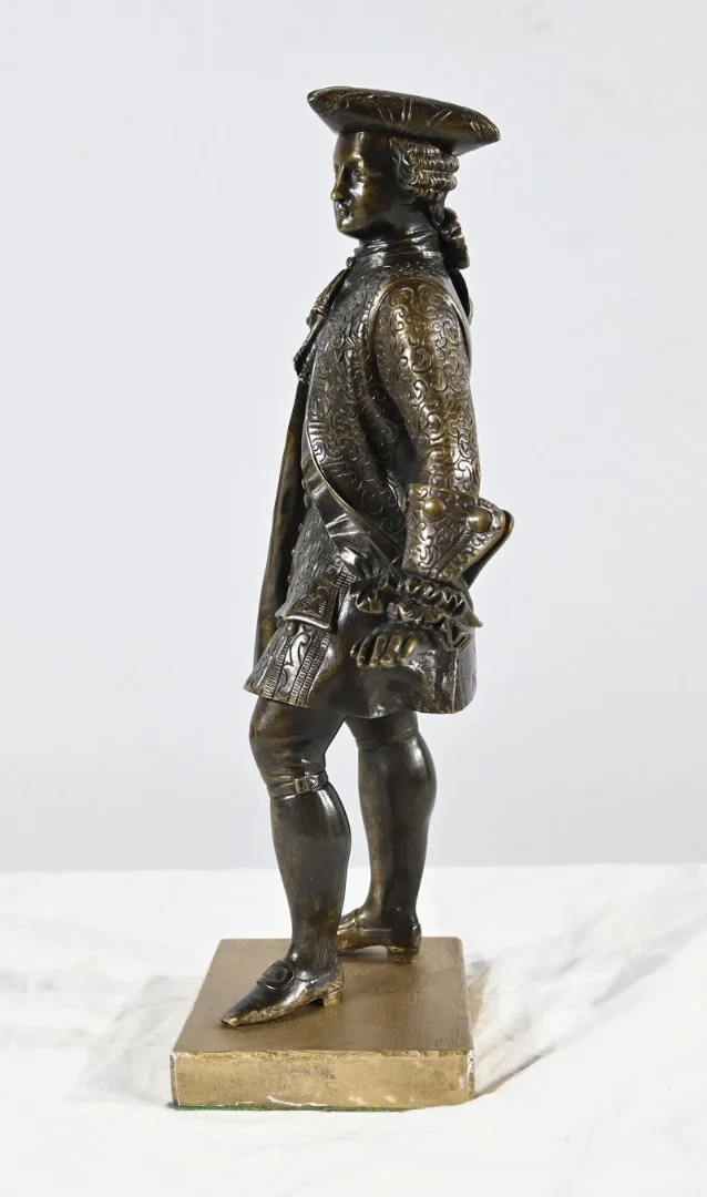 FIGURA DE BRONCE