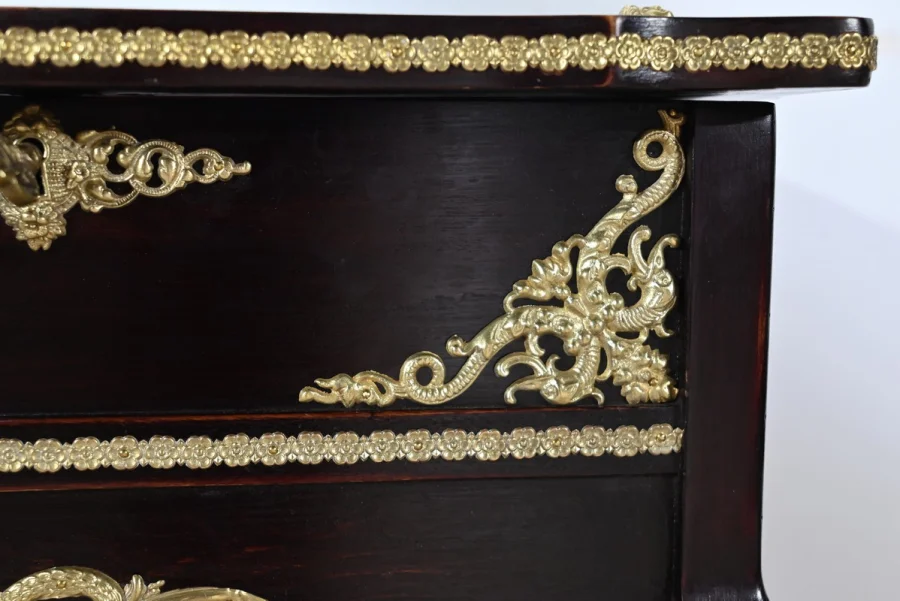 LOUIS XV STYLE DISPLAY TABLE