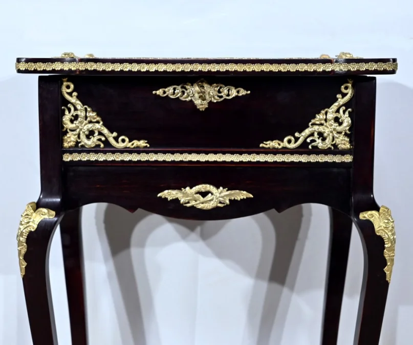 LOUIS XV STYLE DISPLAY TABLE
