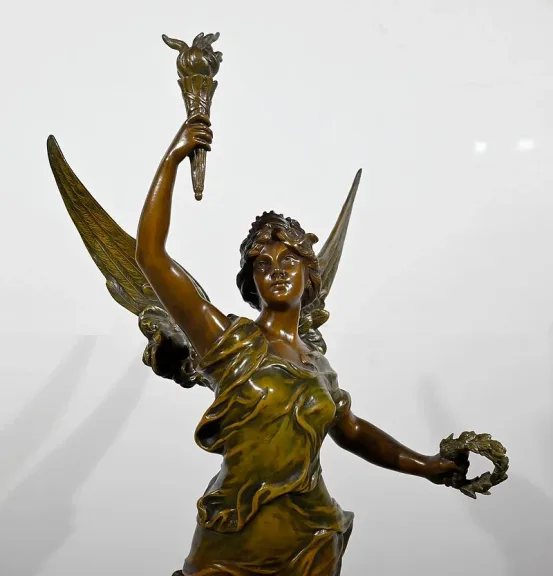 СТАТУЯ SPELTER подписана FERVILLE SUAN