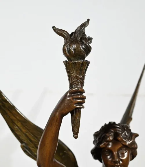 СТАТУЯ SPELTER подписана FERVILLE SUAN