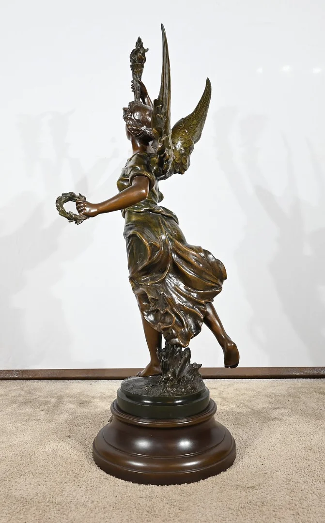 Importante Sculpture en Régule, "La Patrie", signée Ferville Suan - Fin XIXe