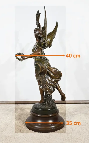 СТАТУЯ SPELTER подписана FERVILLE SUAN
