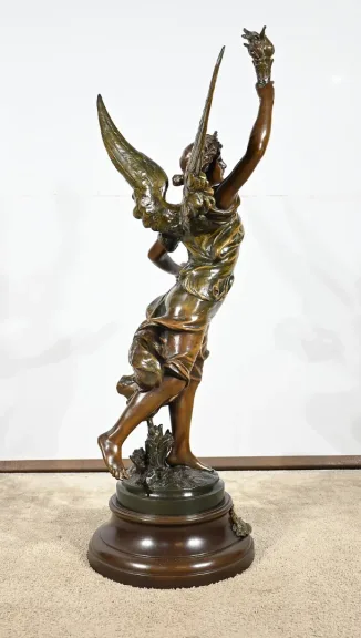 СТАТУЯ SPELTER подписана FERVILLE SUAN