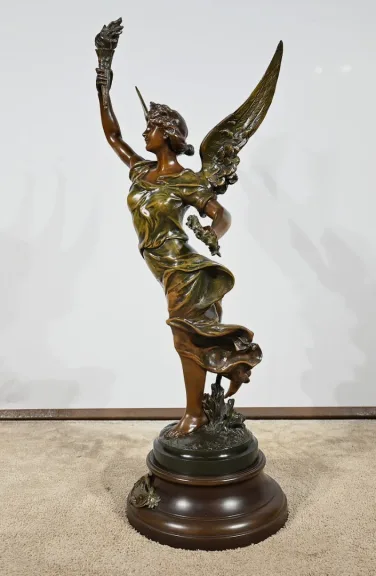 СТАТУЯ SPELTER подписана FERVILLE SUAN