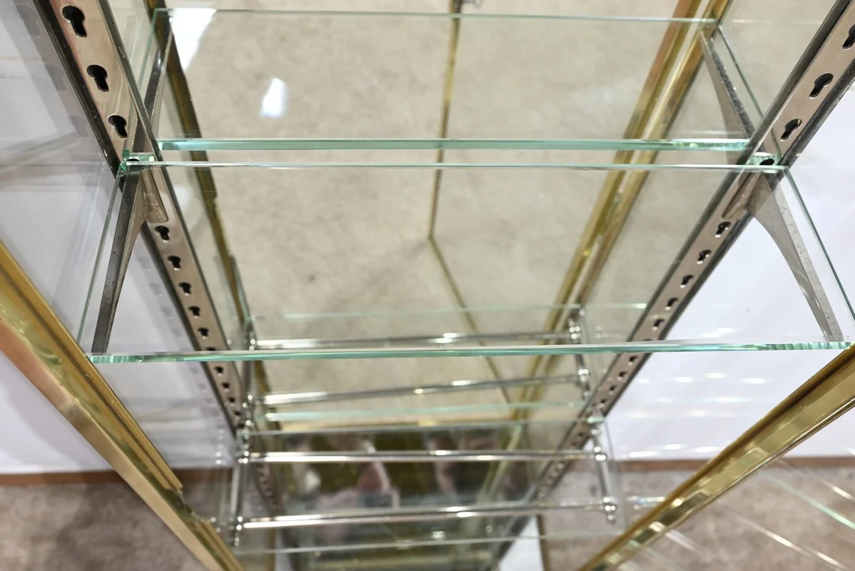 DISPLAY CABINET