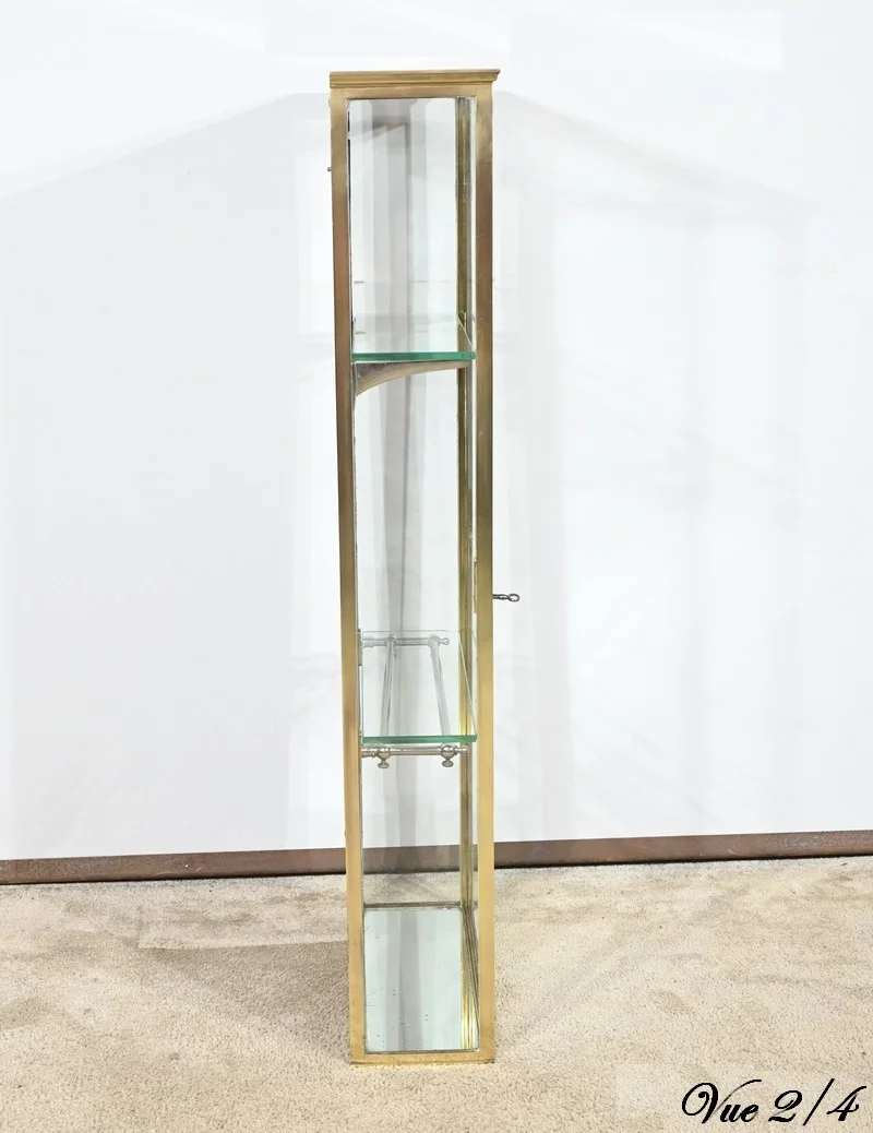 DISPLAY CABINET