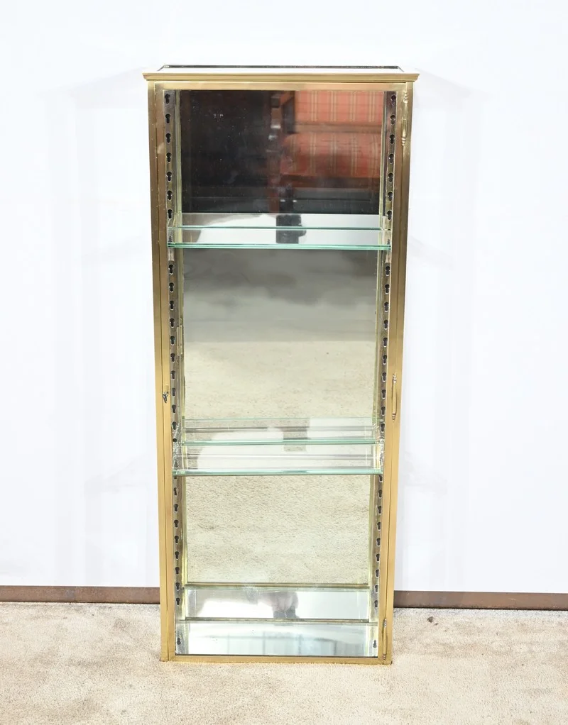 DISPLAY CABINET