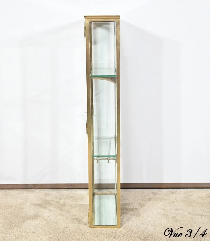 DISPLAY CABINET