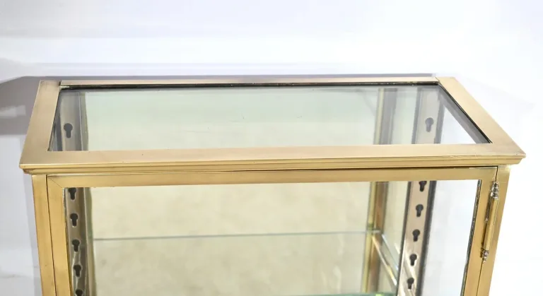 VITRINE