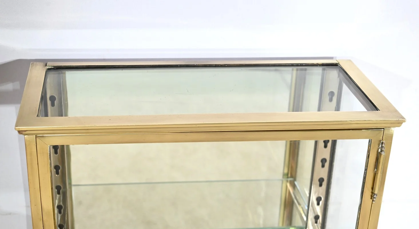 DISPLAY CABINET