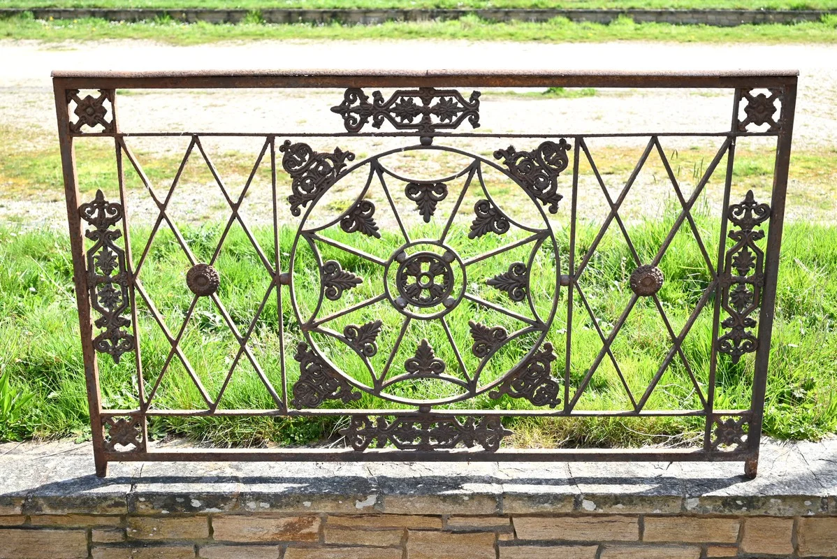 FENSTERGELÄNDER