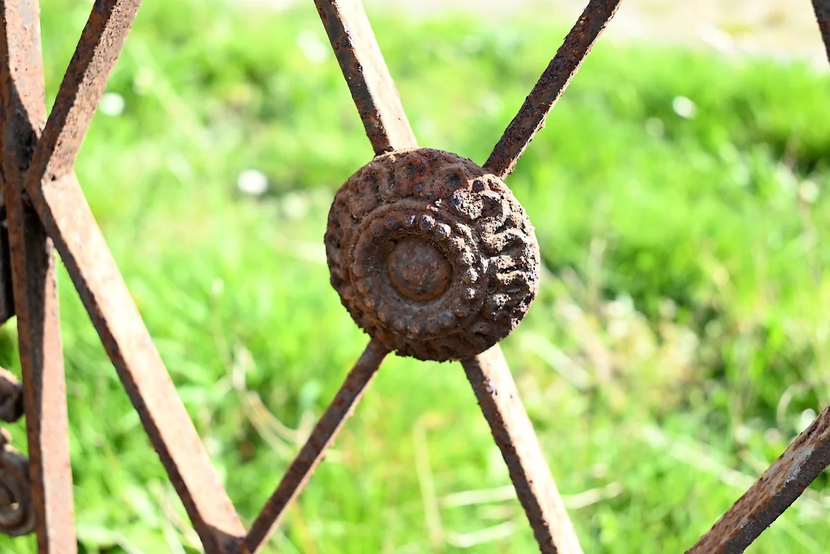 Garde-Corps de Fenêtre en Fer Forgé et Fonte – 2ème Partie XVIIIe