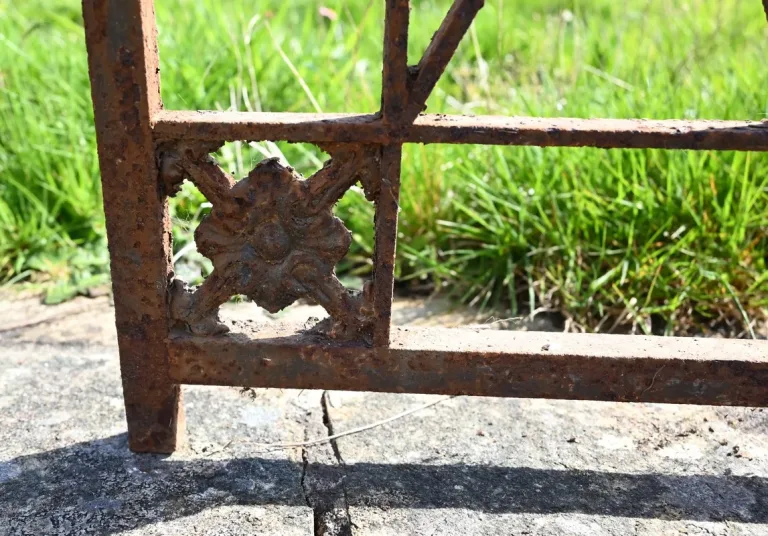 Garde-Corps de Fenêtre en Fer Forgé et Fonte – 2ème Partie XVIIIe