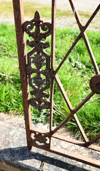 Garde-Corps de Fenêtre en Fer Forgé et Fonte – 2ème Partie XVIIIe