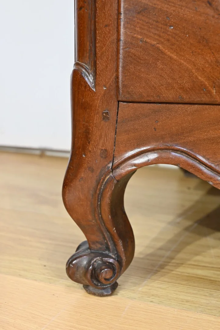 Commode Nantaise de Port en Acajou de Cuba – 2ème partie XVIIIe