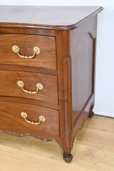 Commode Nantaise de Port en Acajou de Cuba – 2ème partie XVIIIe