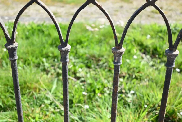 Garde-corps de Fenêtre en Fer Forgé – 2ème Partie XVIIIe
