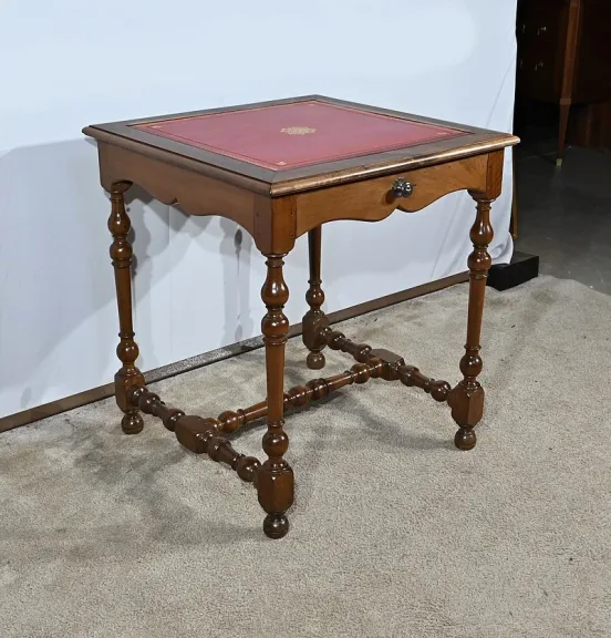 SCHREIBTISCH IM LOUIS XIII-STIL